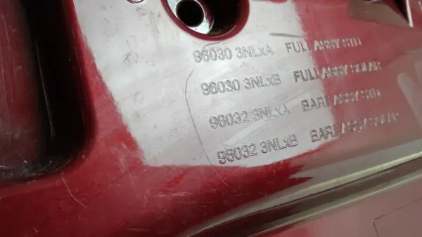 Spoiler Nissan Leaf OEM 960303NLXA - Hayon image 9