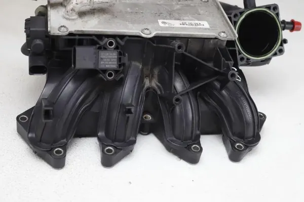 Colector de admisión OEM 03F145749B para SEAT LEON 1.2L image 2