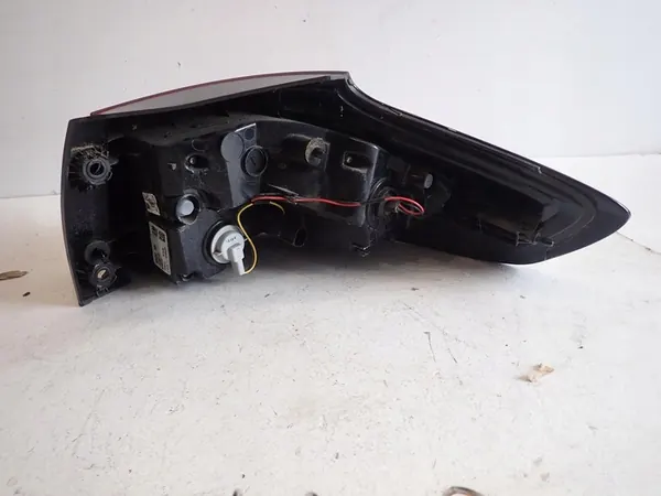 OPEL ZAFIRA C VÄNSTER BAKLYKT LED 13292361 image 4