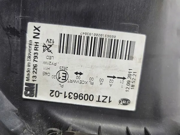 OPEL INSIGNIA A OIKEA XENON LED VALO 13226793 image 7