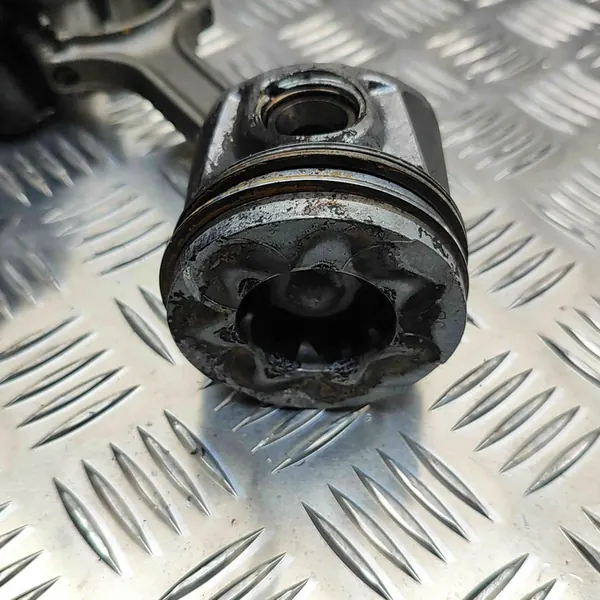 Kolv FIAT DOBLO MPV 1.3L 2010 OEM 55208624 image 6