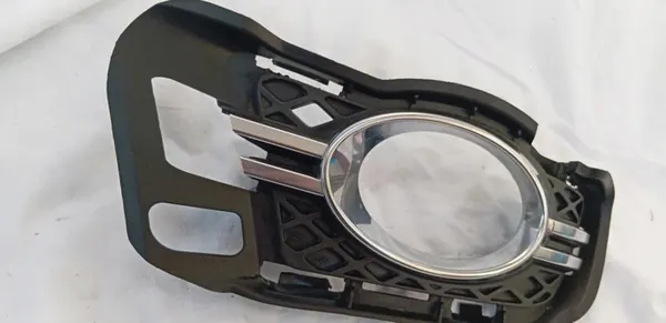 Rejilla de parachoques delantero derecho Mercedes C-Class W204 A2048852523 image 2