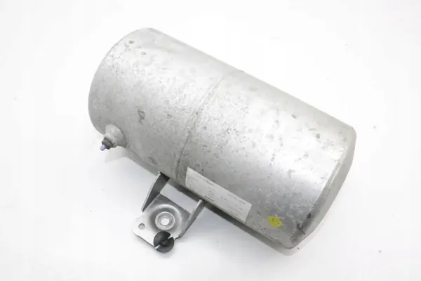 Réservoir d'air arrière Audi e-tron 2019 image 2