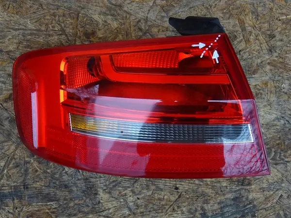 AUDI A4 B8 8K Berlina Luz Trasera Izquierda 12-15 8K5945095AA image 3