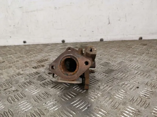 Subaru OE Avgasfäste OEM FBZ13159 - Begagnad image 3
