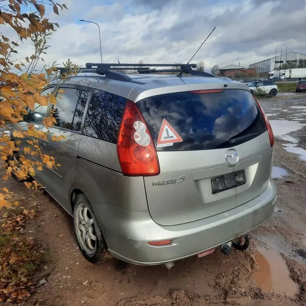 Bomba de aceite Mazda 5 2006 1.8L LF0214100A image 8