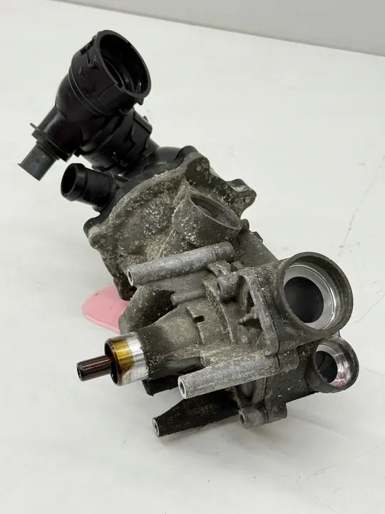 AUDI A8 D4 RS6 S6 S7 C7 4.0 TFSI Vattenpump OEM image 6