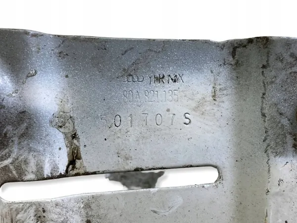 Audi Q5 lokasuoja-kiinnitystuki OEM 80A821135 image 6