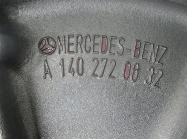 Begagnad Mercedes-Benz bagageutrymmesbricka OEM A1402720632 image 4