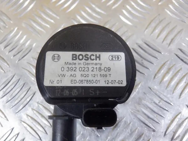 Extra vattenpump VW Audi Skoda 5Q0121599T image 4