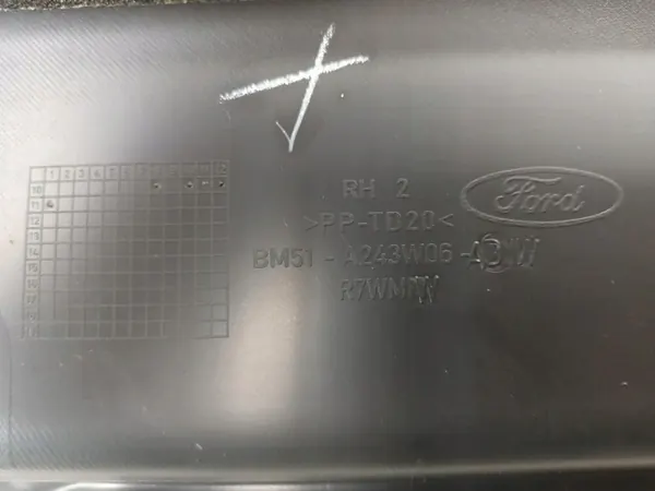 Right B Pillar Cover Ford Focus mk3 (2010-2018) OEM image 3