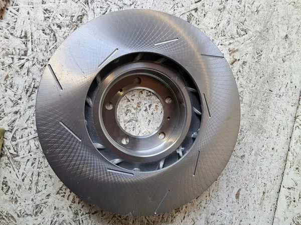 Disco de Freio Direito Frontal Porsche Panamera image 2