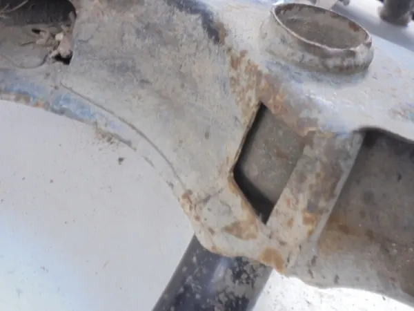 Viga suspensión delantera Daihatsu OE AK-12-721701 image 3