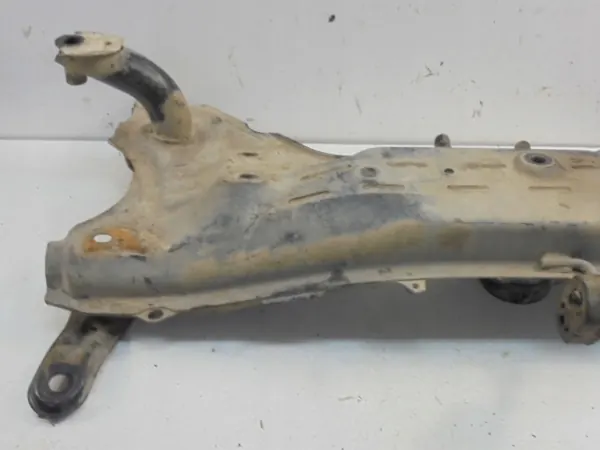 Viga suspensión delantera Daihatsu OE AK-12-721701 image 8