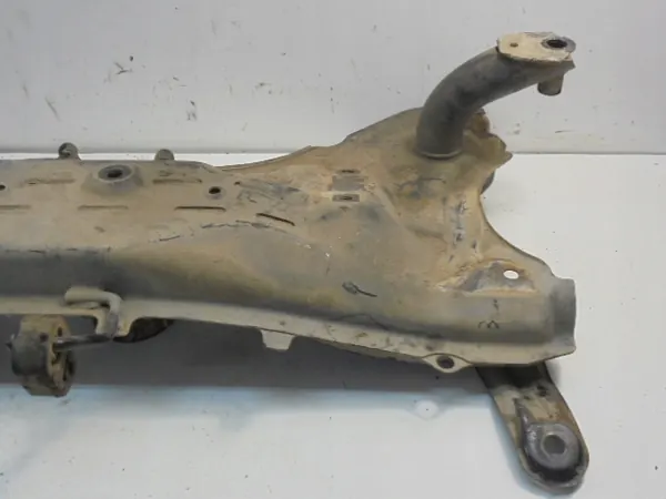 Viga suspensión delantera Daihatsu OE AK-12-721701 image 9