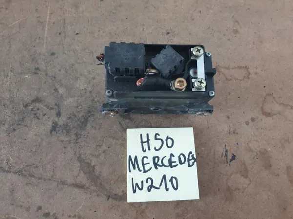 MERCEDES W210 Gloeiplug relaismodule A0165458832 image 2