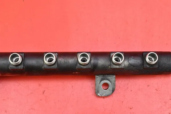 Trilho de Combustível  Alfa Romeo 159 2.4 JTD image 7