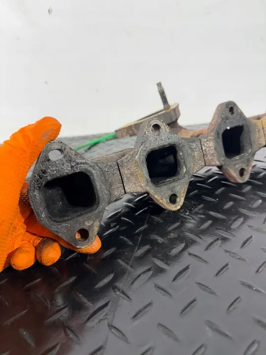 Pakoputken keräin OEM G4D39430CB Jaguar XE/XF image 4