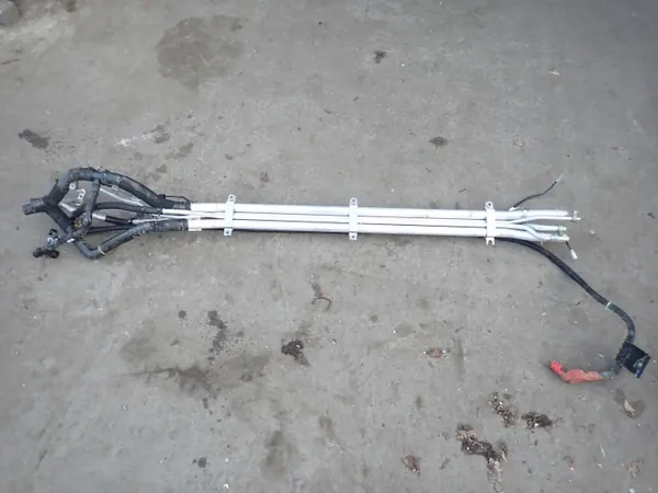AC- & Värmeslangar OEM 84525737 Chevrolet Corvette C8 image 3