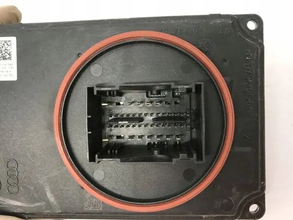 Audi A7 Q8 RSQ8 Modul 4K0941592BG image 4