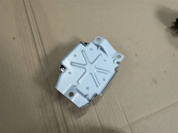 Module Capteur Airbag Suzuki Jimmy 2013 38910-57MB0 image 5