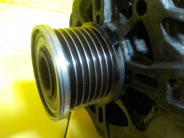 DUSTER CLIO LOGAN SANDERO 1.0 TCE Vaihtovirtageneraattori H4D460 image 5