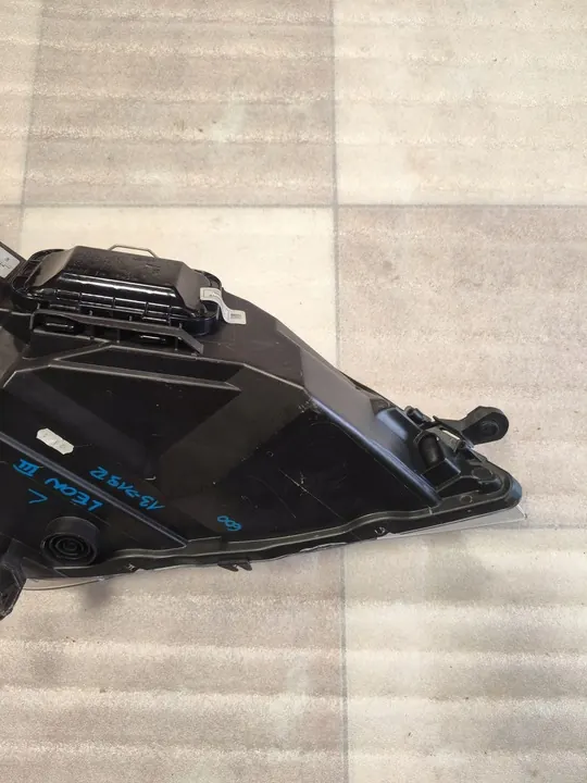 Farol Esquerdo SEAT Leon III 2013-2019 OEM 5F1941005B image 8