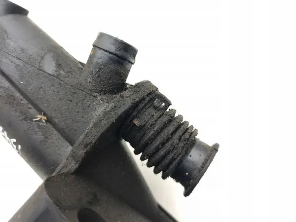 Porsche 911 996 2001 Veva för vevhus 99610702355 image 6