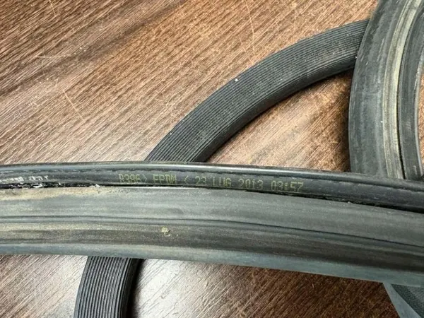 Fiat Ducato takaluukun tiiviste OEM 1372887080 image 6