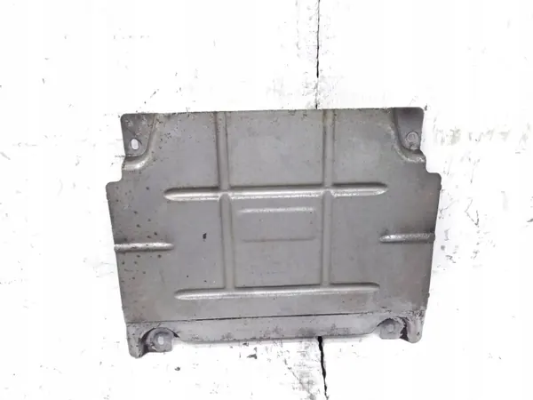 Ford DG93U11122AB Getriebeunterdeckel - Gebraucht image 2