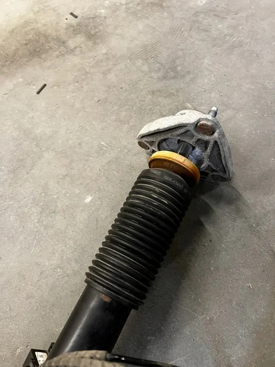 Ammortizzatori posteriori BMW X5 F15 X6 F16 OEM image 2