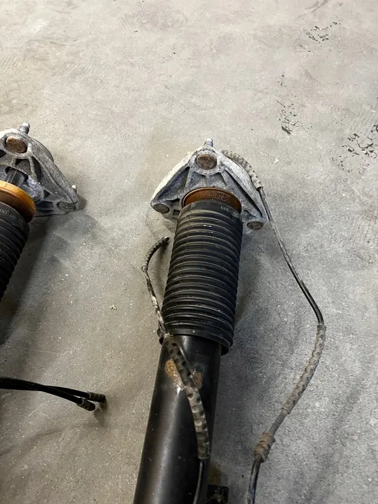 Ammortizzatori posteriori BMW X5 F15 X6 F16 OEM image 4