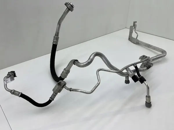 Tuyau de climatisation AUDI A3 8V 8V0816743 image 1