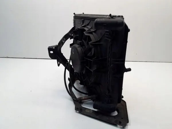 Linker radiator Porsche Carrera 996 Boxster met ventilator image 3