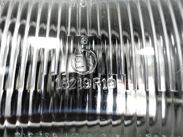 Porsche 964 965 Turbo Lâmpada Halógena OEM 96463120400 image 10
