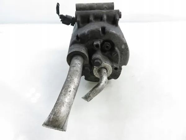 Compressore aria condizionata Ford Mondeo MK4 1.8 TDCI image 3