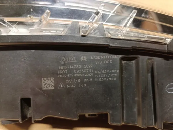 Citroen C4 Picasso II DRL-valot OEM 9816714780 9816714880 image 8