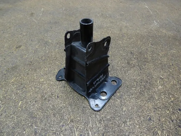 AUDI A3 8P LIFT Etuiskunvaimennin Oikea 8P0807134A image 2