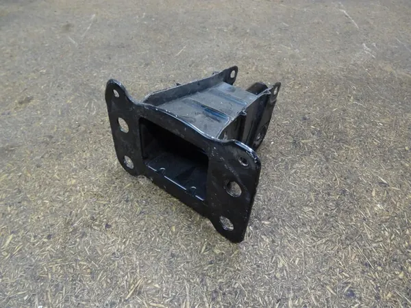 AUDI A3 8P LIFT Etuiskunvaimennin Oikea 8P0807134A image 3