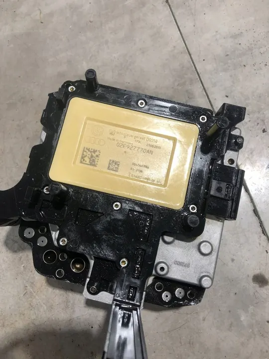 Mécatronique Volkswagen Caddy 02E927770AN image 2