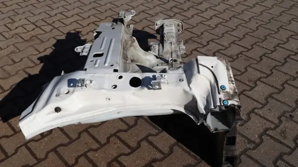 Fiat 500L oikea etulokasuoja OEM 117333094 image 10