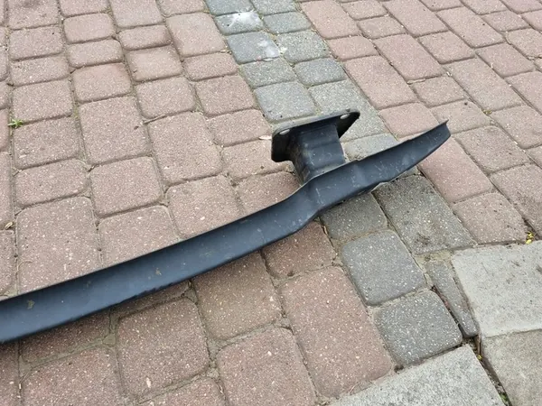 BMW 3 (E90/E91) Takapuskuri Vahvistus 2009-2012 OEM image 9