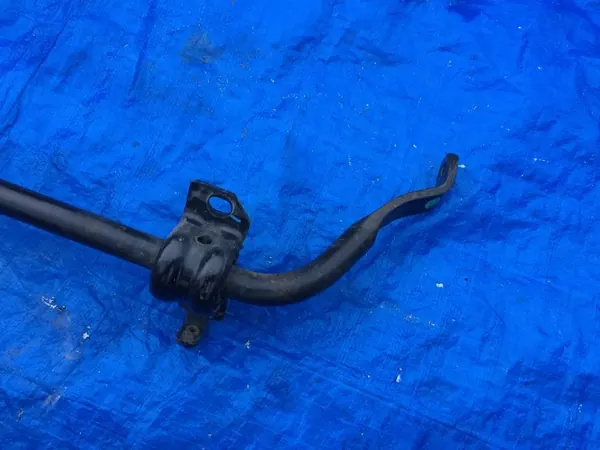 Stabilointitanko Jeep OE OEM 68375028AA Etu image 3