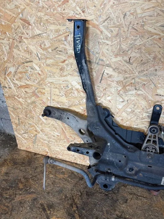 SsangYong Tivoli Querträger OEM 50625268 - Gebraucht image 4