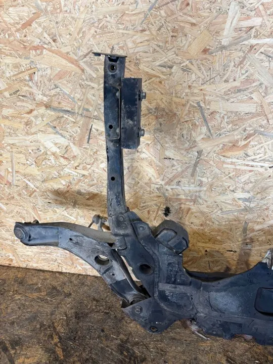 SsangYong Tivoli Querträger OEM 50625268 - Gebraucht image 6