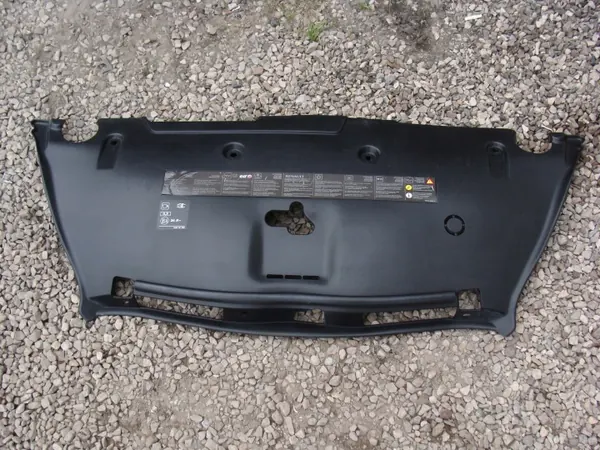 Grille de radiateur Renault Laguna OEM 620780002R 2010-2015 image 2