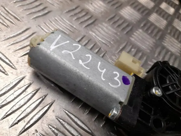 Elektrischer Sitzmotor Mazda CX-5 2017 OEM PU-25LG-401 image 3
