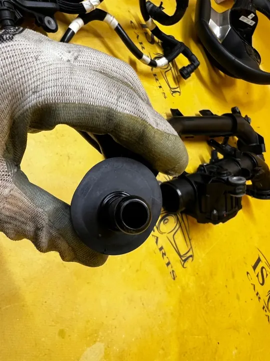 Capteur de vapeur de carburant OEM 149305385R Renault image 4