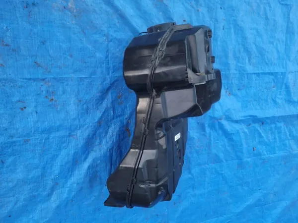 Tanque & Bomba AdBlue Audi Q7 II OEM 4M0131969R image 5