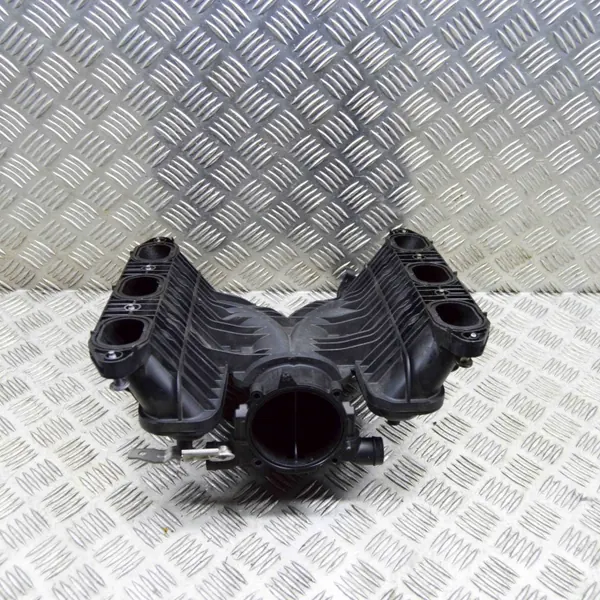 Imusarja OEM 94611001661 Porsche Panamera 3.0L image 4